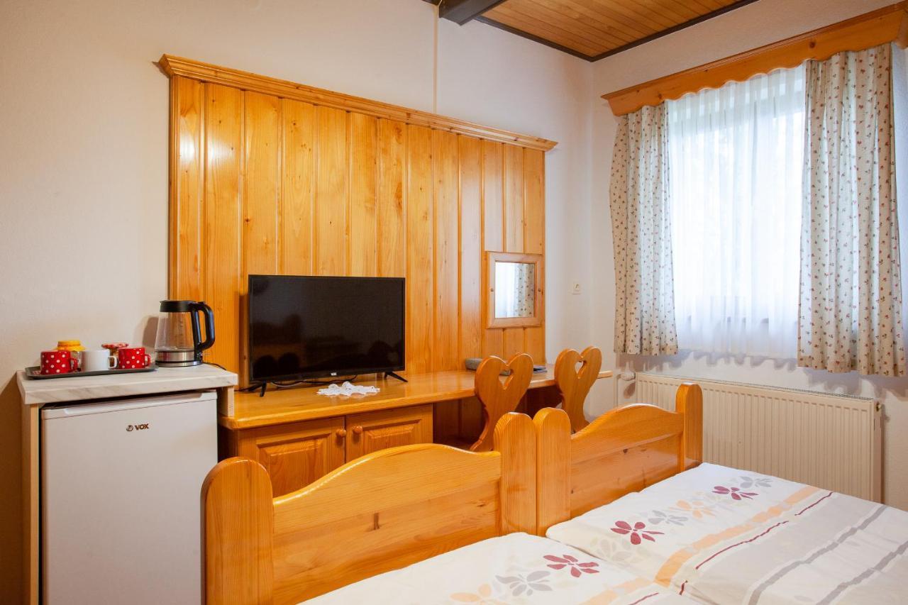 Farmstay&glamping Visocnik Séjour à la ferme Ljubno