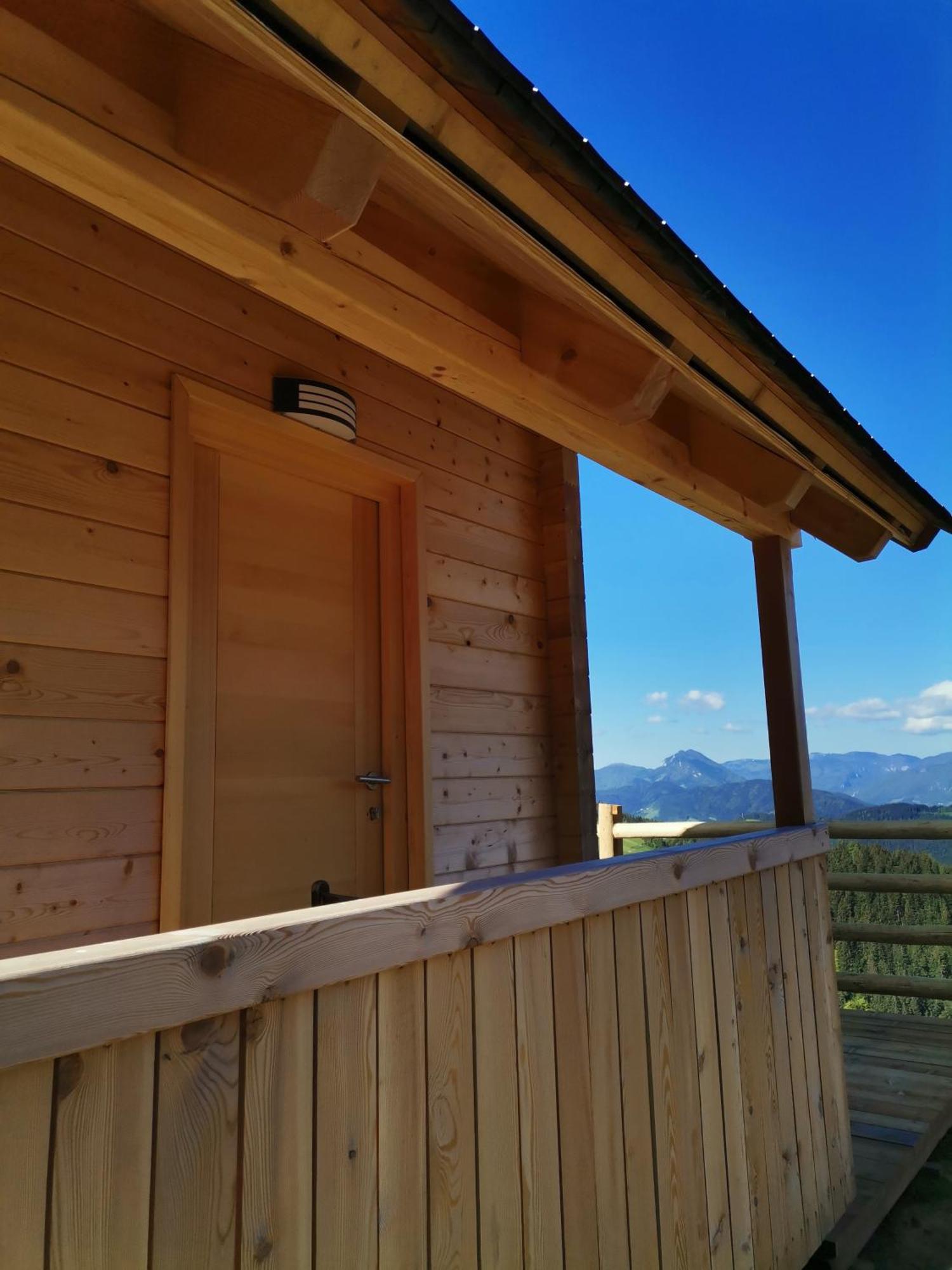 Farmstay&glamping Visocnik Séjour à la ferme *